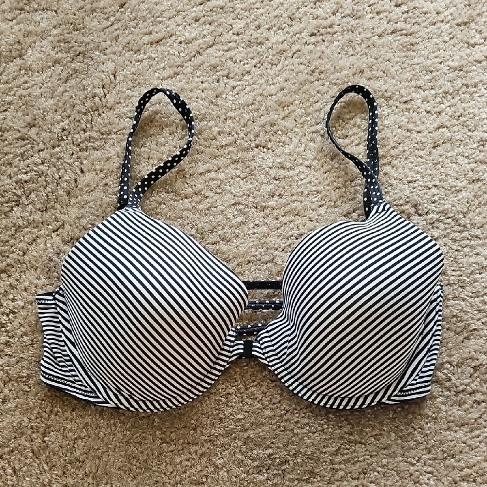 Victoria's Secret Black White Lined Bra 34C
